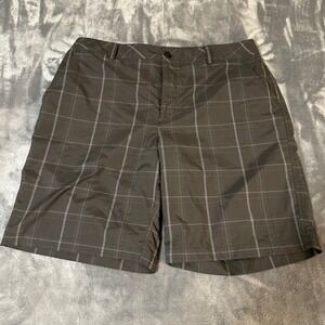 Under Armour Mens Plaid Golf Shorts Size 36R Gray Polyester Stretch Performance